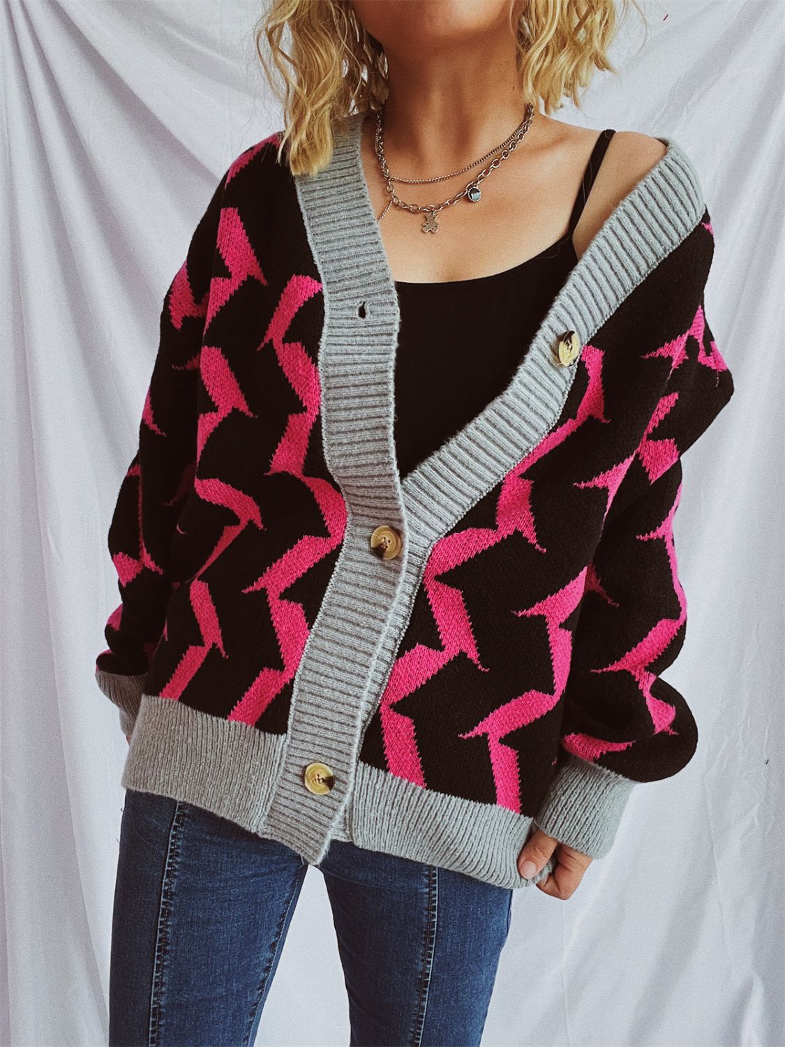 Stilla | Trim Geometrisk V-hals Langærmet Cardigan