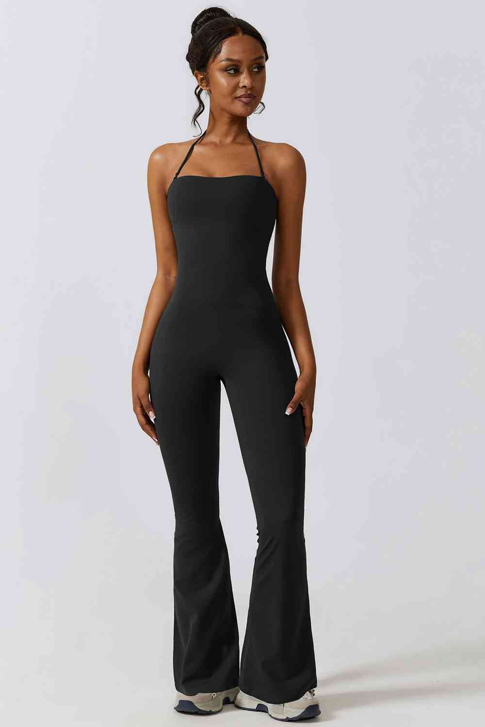 Stilla | Hals Flare Sport Jumpsuit