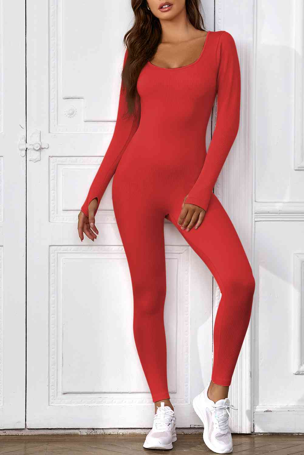 Stilla | Ermeløs Scoop Neck Skinny Jumpsuit