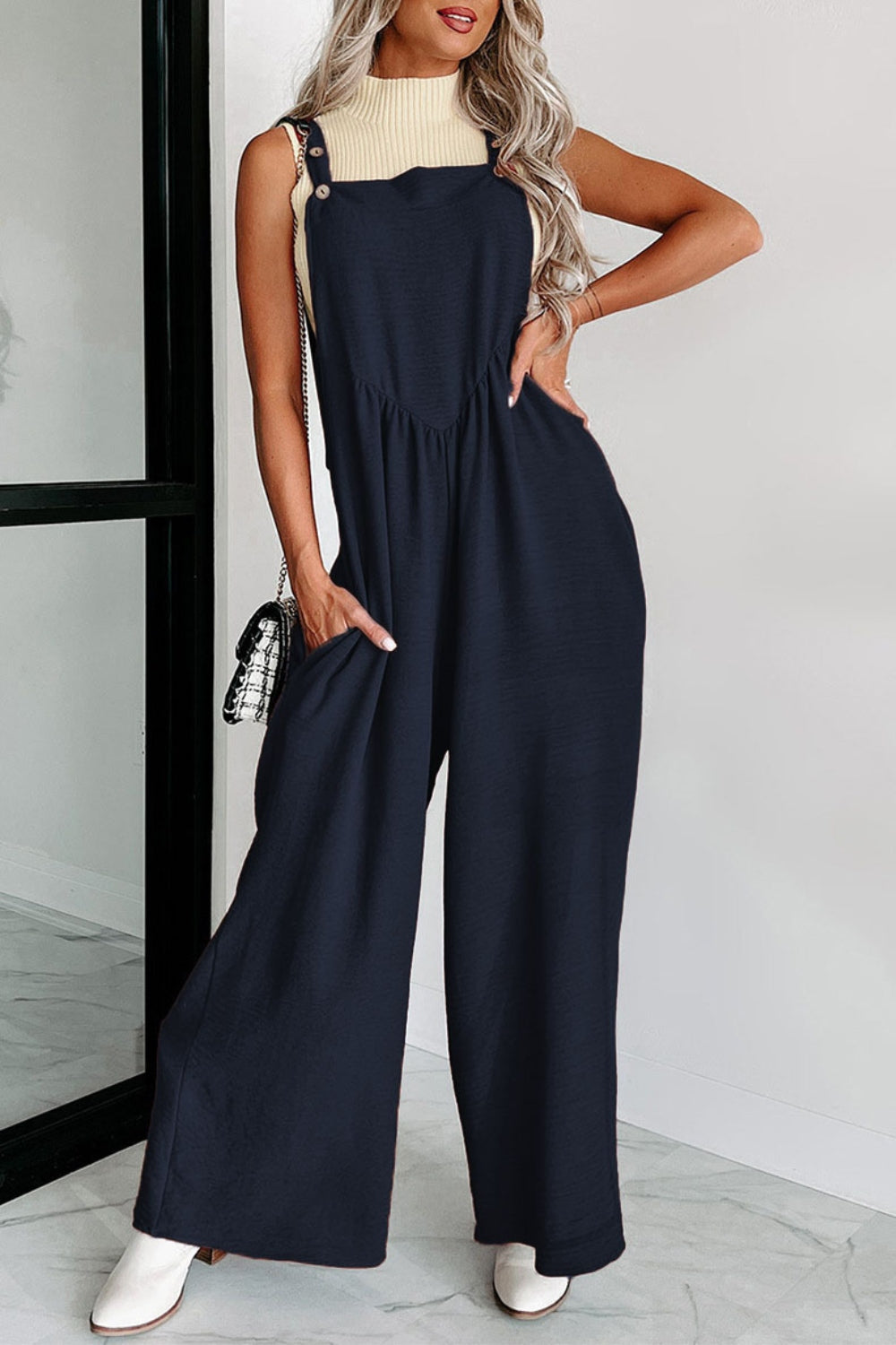 Stilla | Neck Wide Strap Jumpsuit