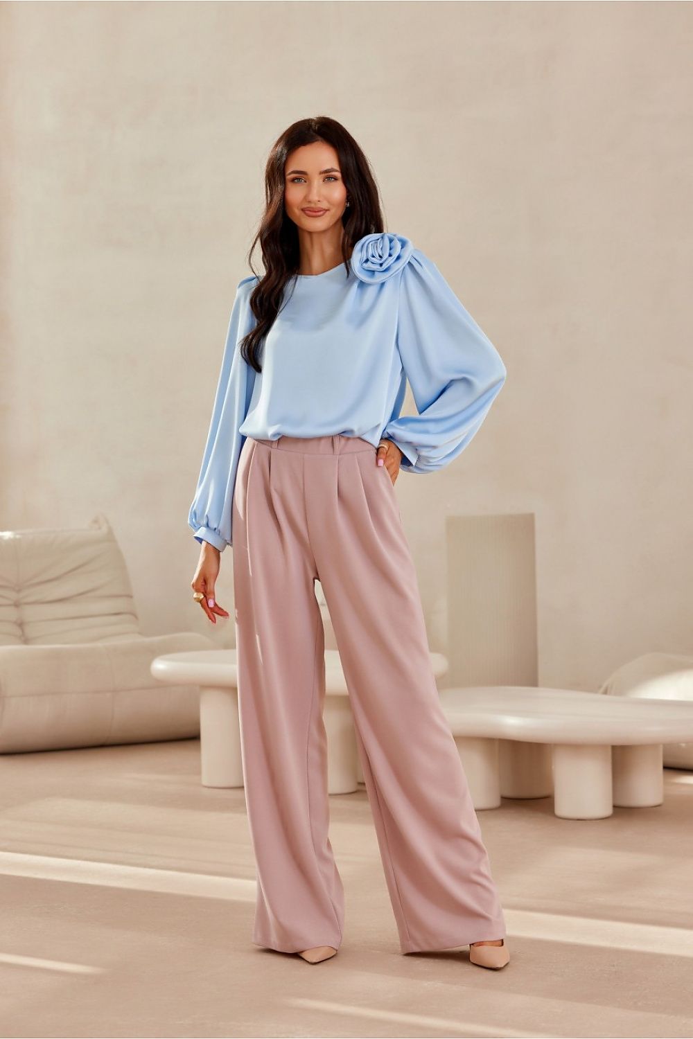 Stilla | Satin Bluse med Elegance