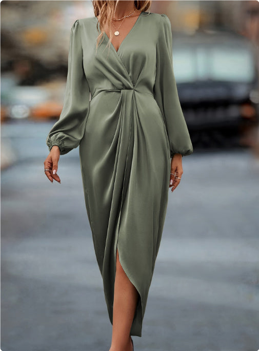 Stilla | Elegant Talje|Stram V|Halskjole