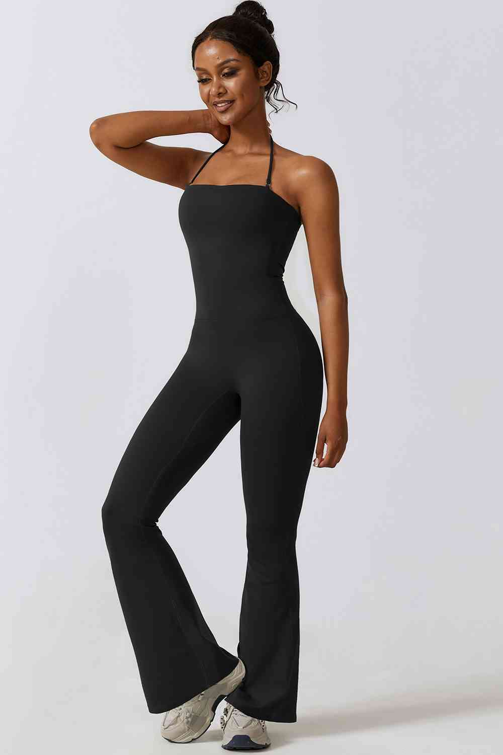 Stilla | Hals Flare Sport Jumpsuit