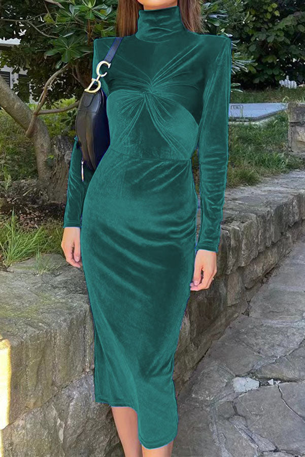 Stilla | Fejlfri Skønhed Twist Front Velvet Midi Kjole