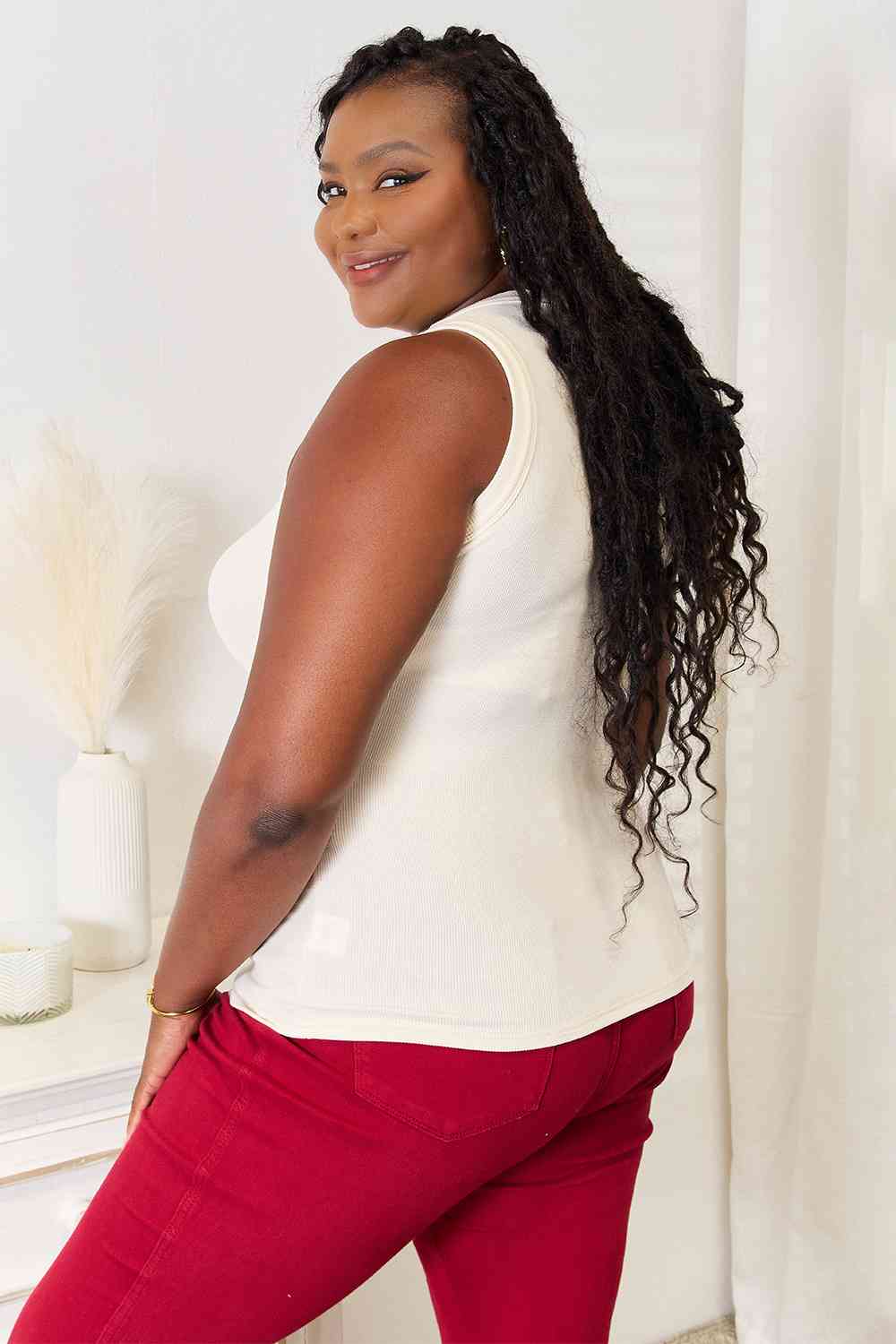 Stilla | Bae Full Size Rund Hals Tank