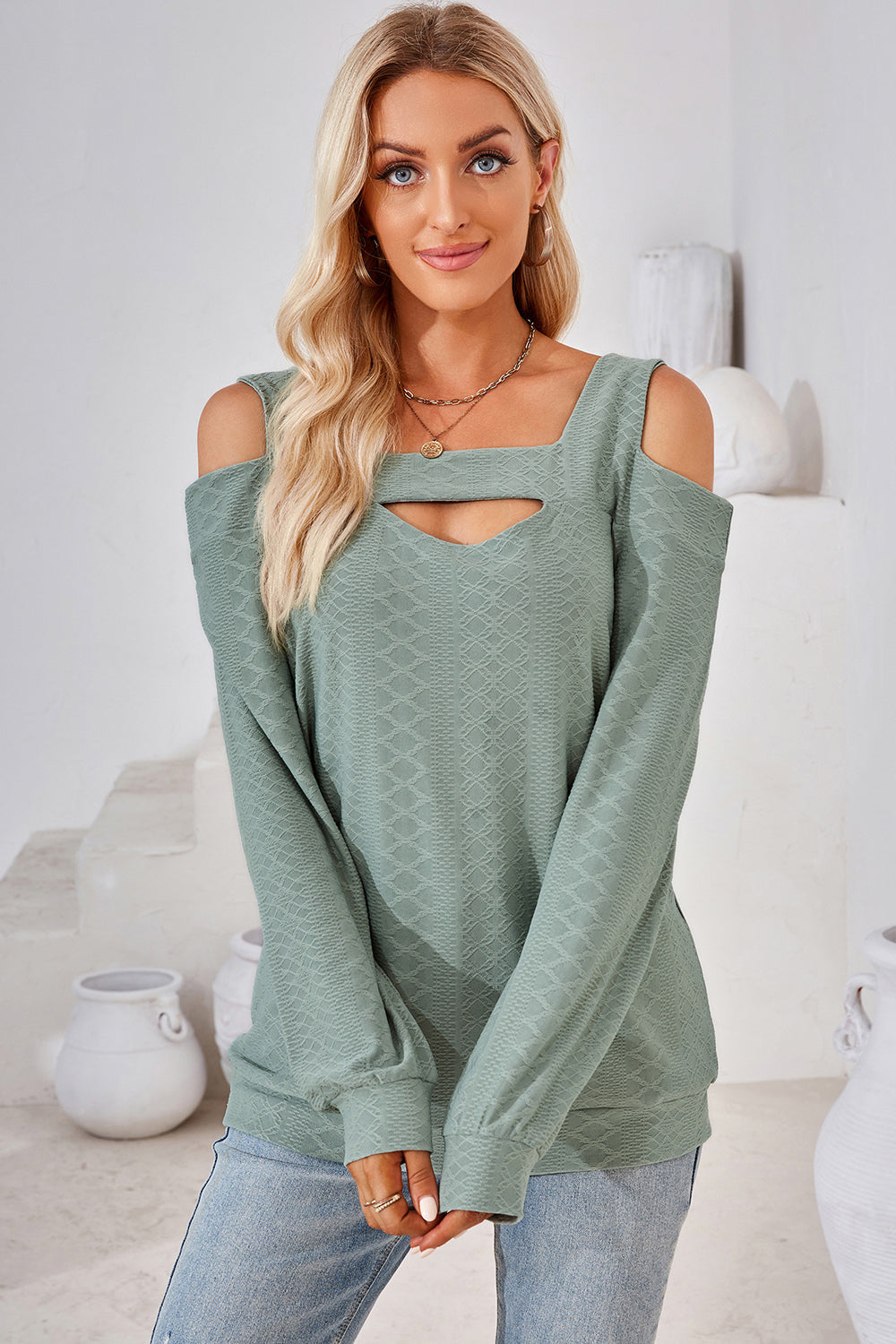 Stilla | Square Neck Cold Shoulder T-shirt
