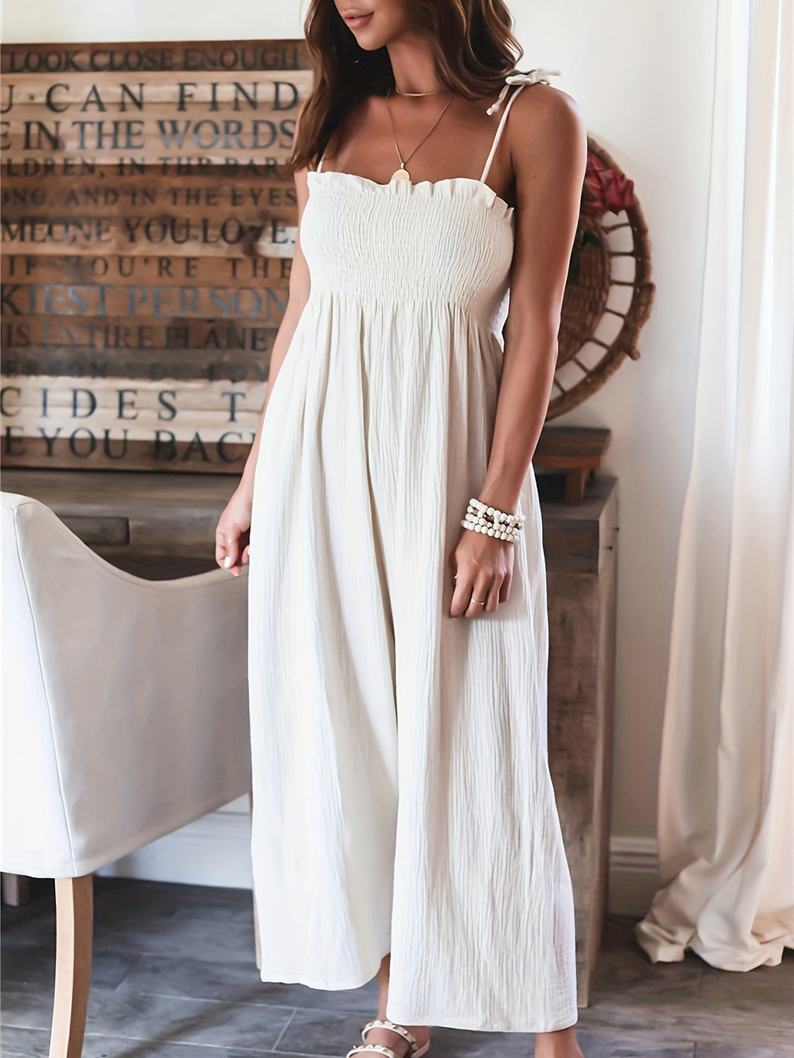 Stilla | Størrelse Smocket Spaghetti Strap Bred Ben Jumpsuit