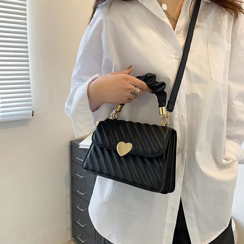 Stilla | Crossbody Taske i Moderne Design