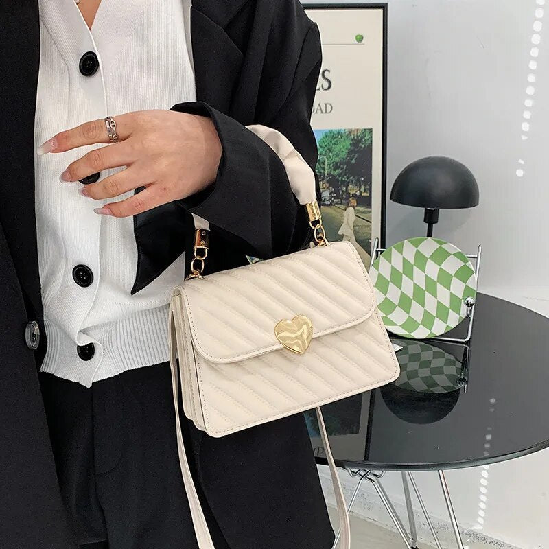 Stilla | Crossbody Taske i Moderne Design