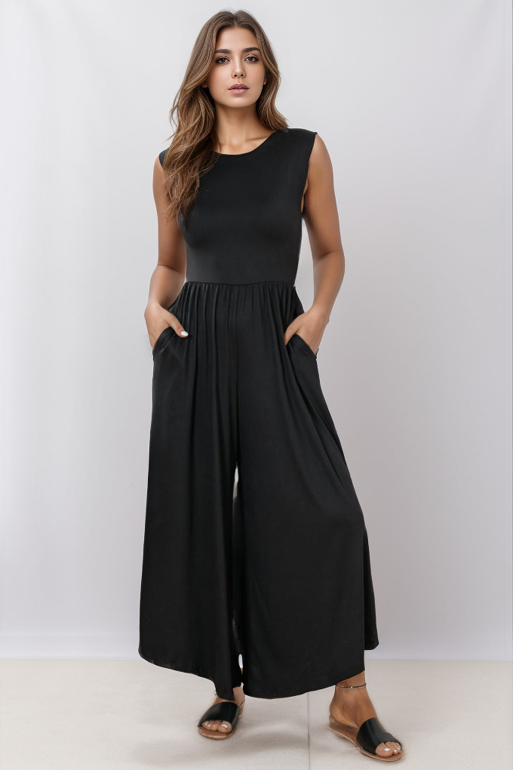 Stilla | Halsløs Jumpsuit Med Lommer