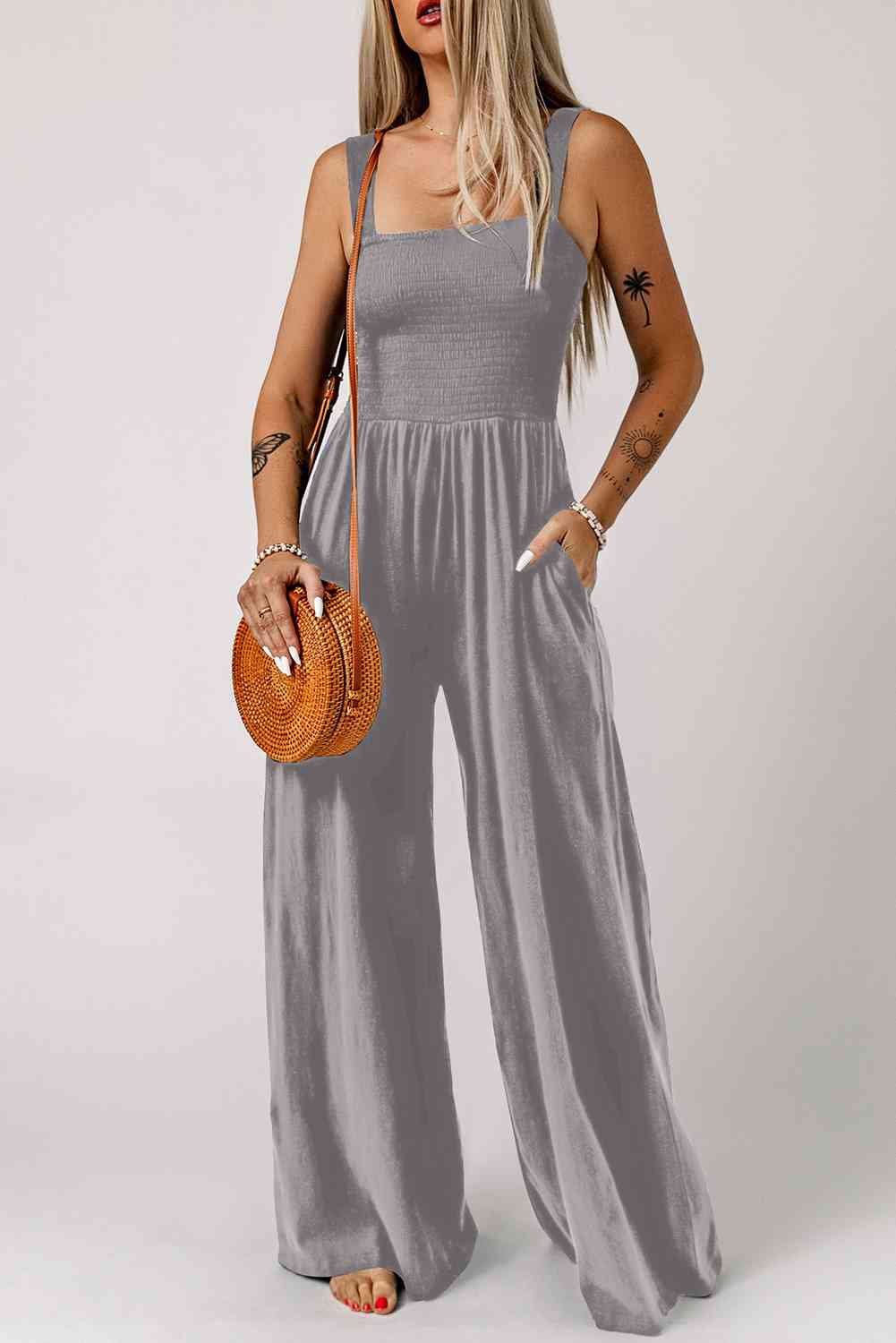 Stilla | Square Neck Wide Leg Jumpsuit Med Lommer