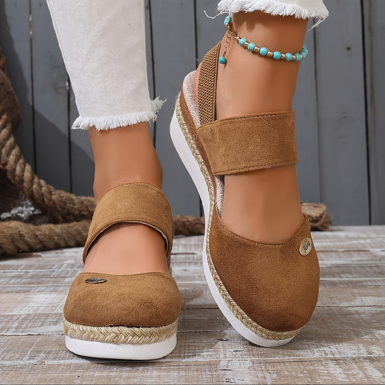 Stilla | Dame Sandaler På Platform: Skridsikre, Lukket Tå, Elastisk Rem
