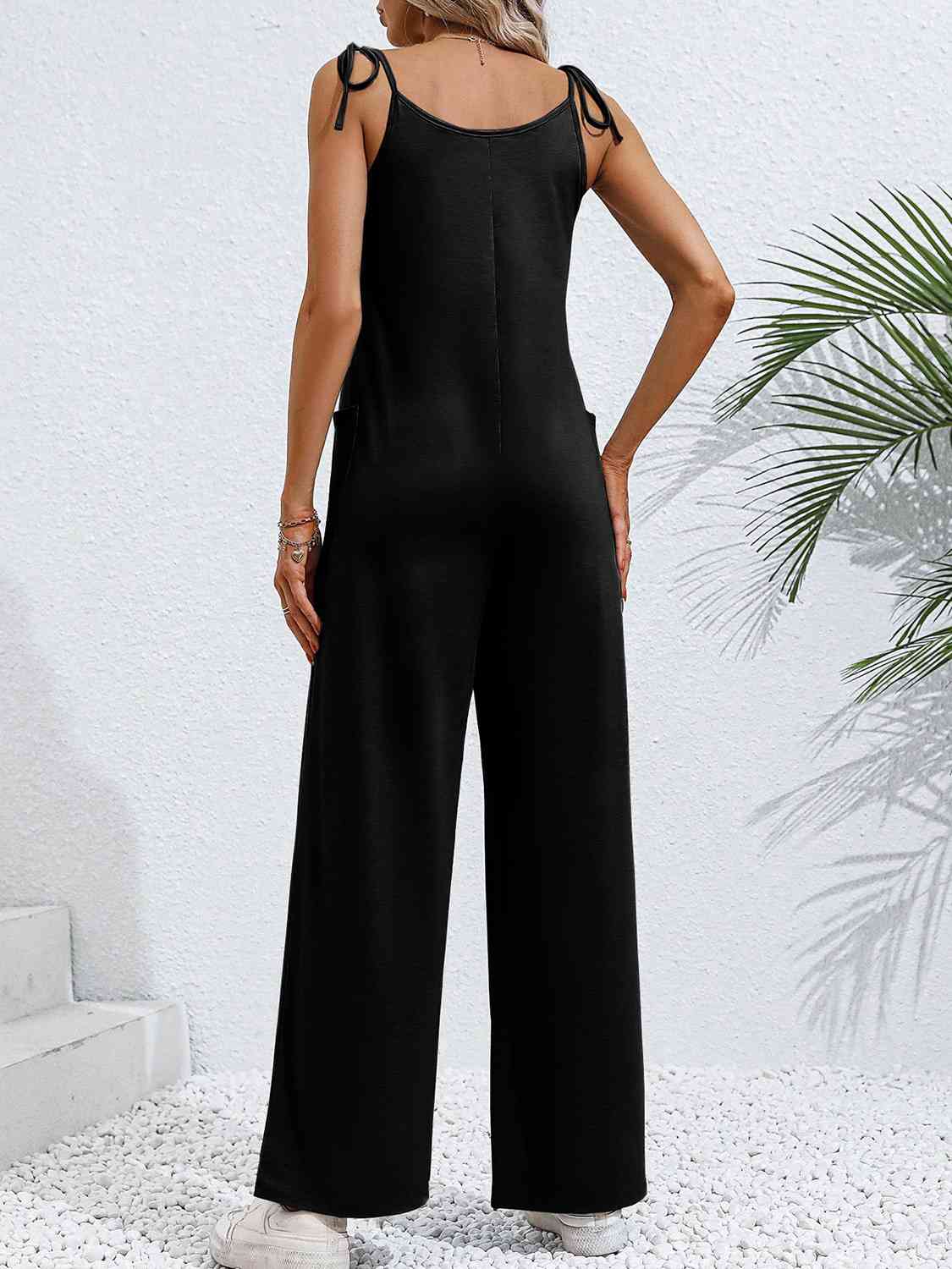 Stilla | Skulder Bred Ben Jumpsuit Med Lommer