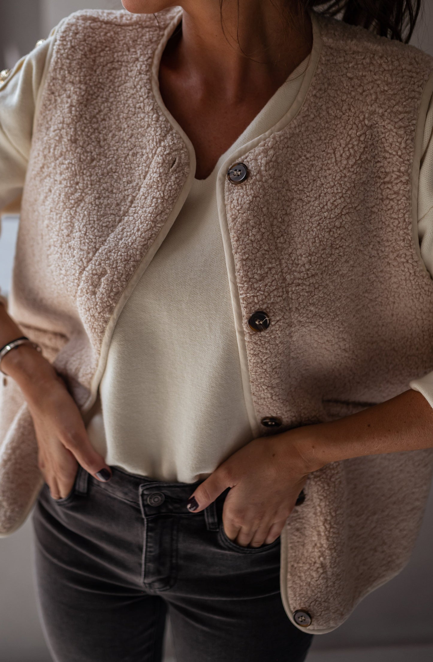 Stilla | Vest til damer lavet af blødt stof