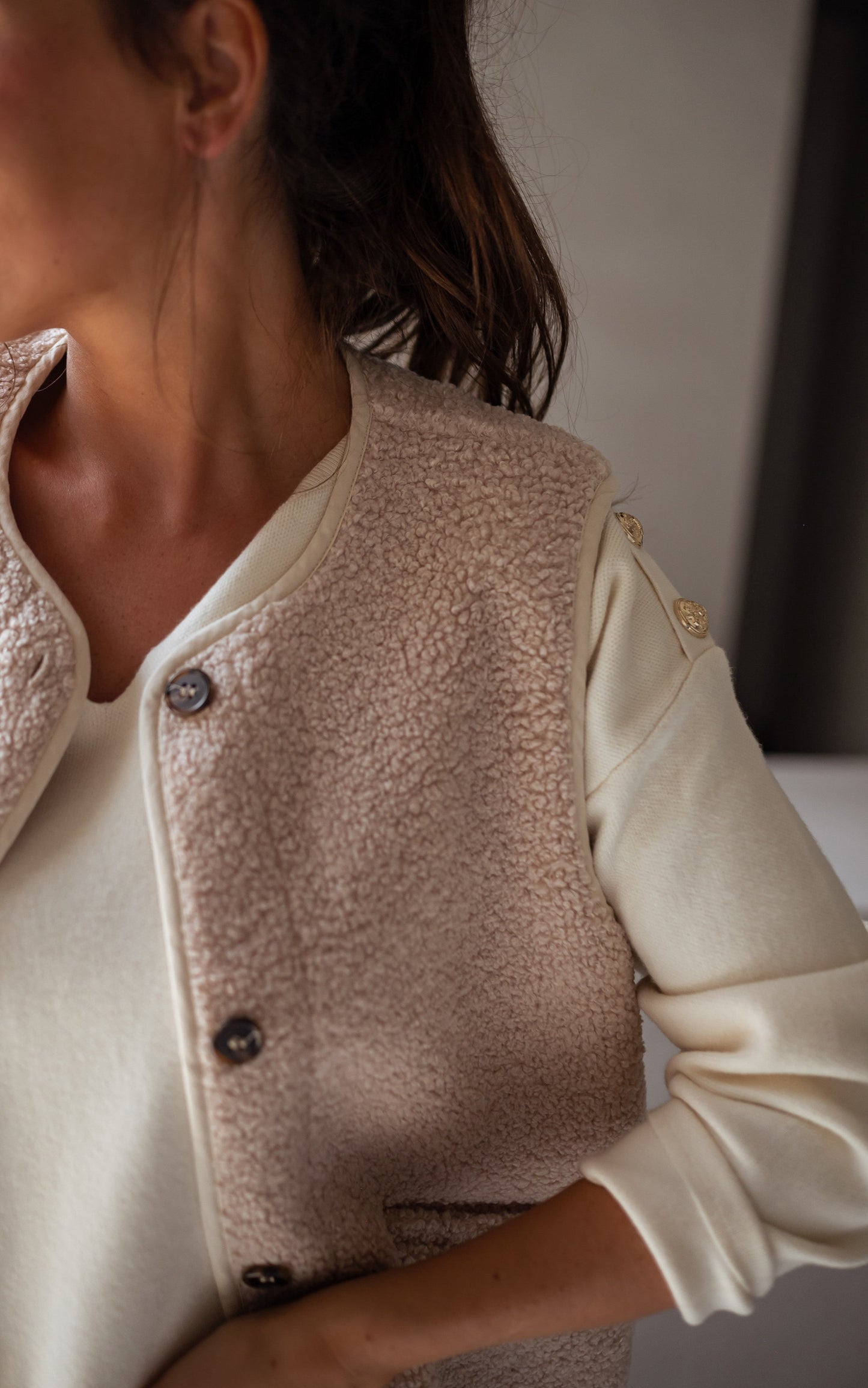 Stilla | Vest til damer lavet af blødt stof