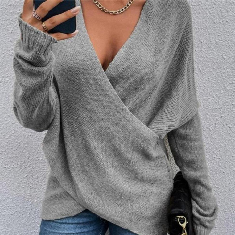 Stilla | Krydset sweater. Af berusende skønhed