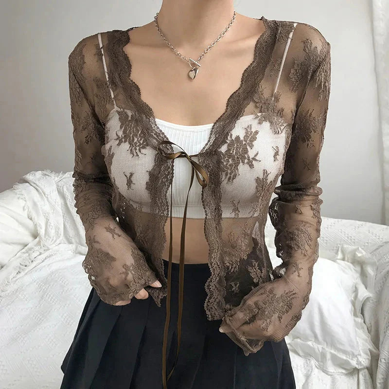 Stilla | Kvinders V-Hals Blonder Mode Designer Gennemsigtig Bluse Langærmet Toppe